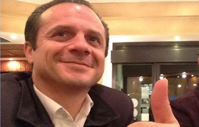 Il super sindaco di Messina Cateno De Luca diventa Robocop | Video