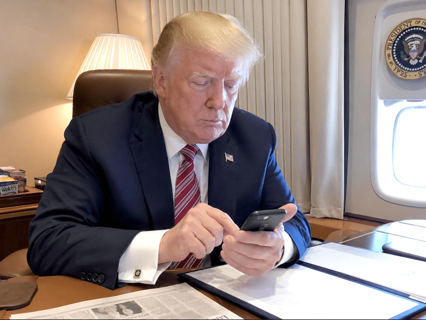 Iran-Usa, la diplomazia del ci vediamo domani... ma Teheran cade dalle nuvole. Il metodo Trump tra annunci e smentite...